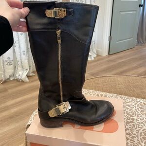 VC-WAYMIN Vince Camuto Black Leather Boots